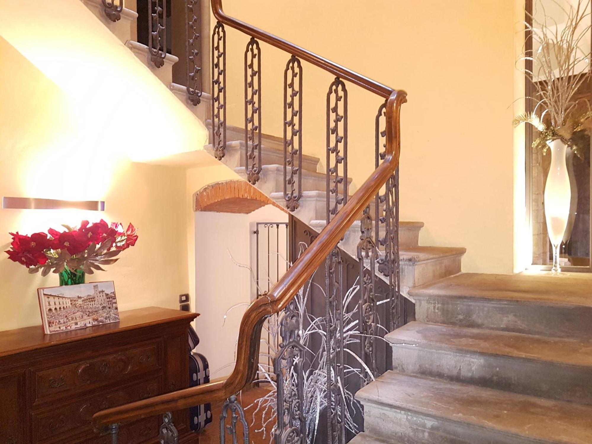 La Corte Del Re Suite & Rooms Arezzo Kültér fotó